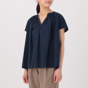 夏の仕事着 無印の楊柳ストライプ七分袖シャツが超絶おススメです 毎日のせいかつを楽しみながら見直す